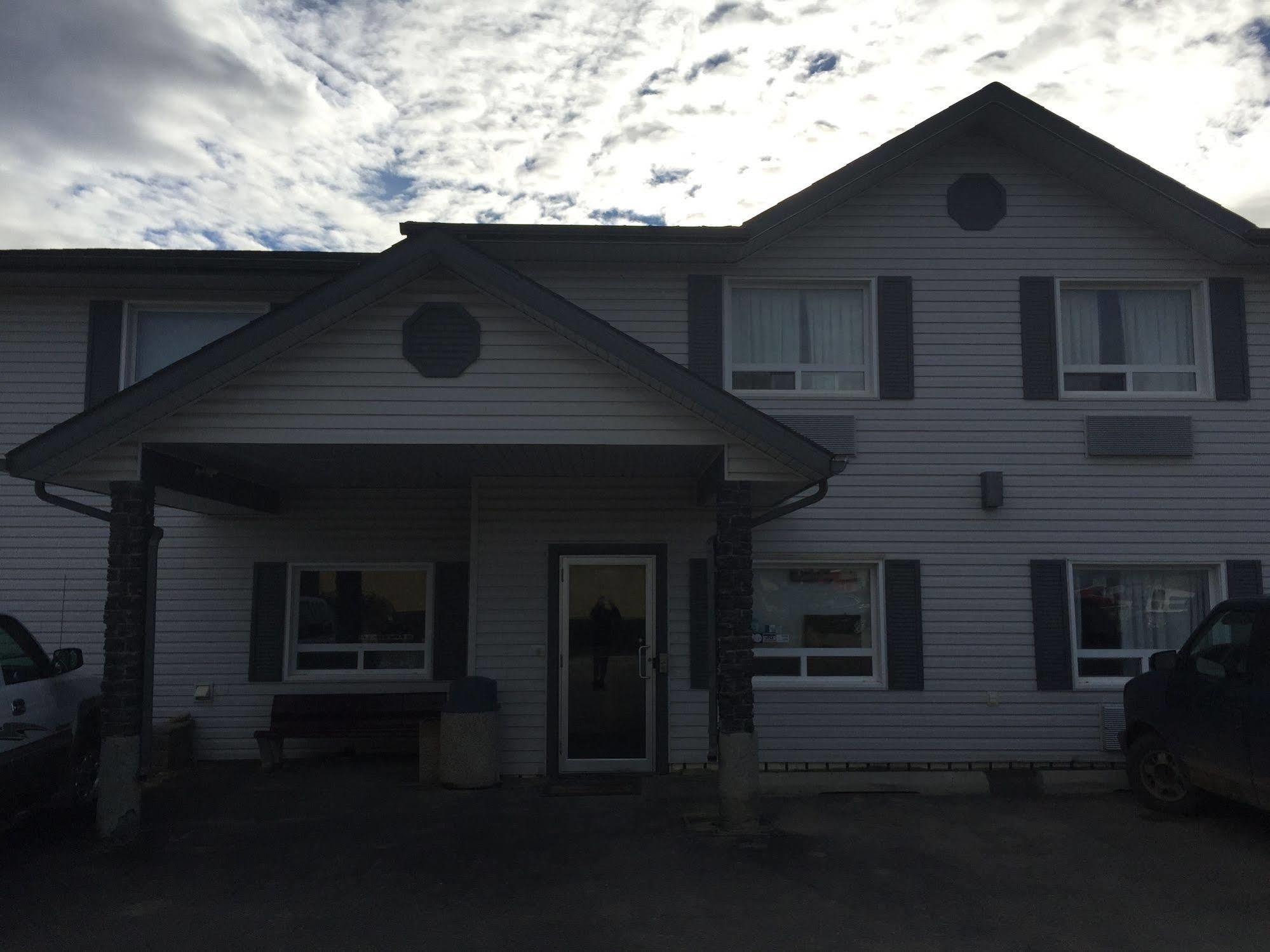 Crossfield Country Inn 외부 사진
